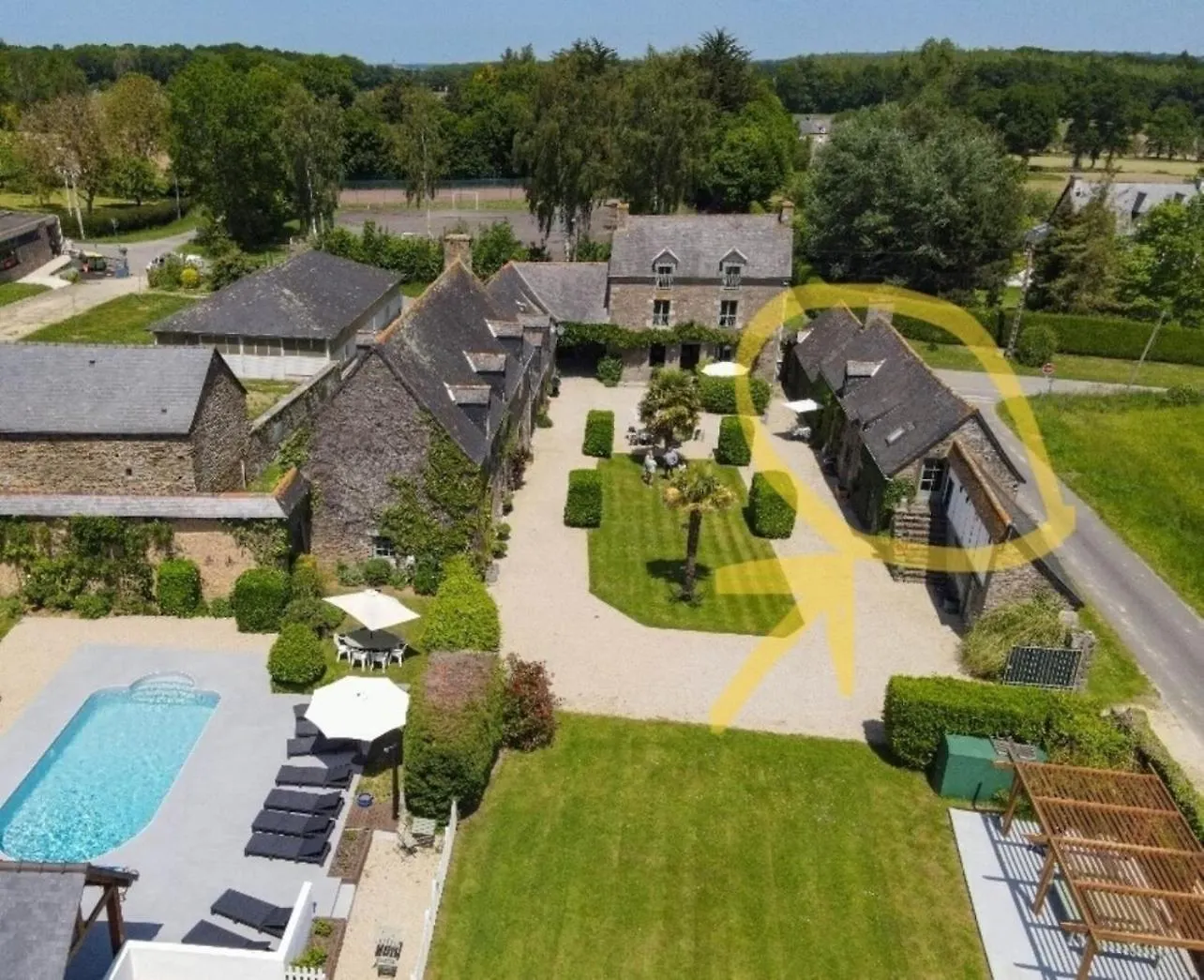Holiday home Le Pigeonnier, The Farmhouse In The Grounds Saint-Helen France